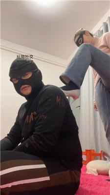 姗姗黑棉袜踩虐/鞭打 JS241130-3