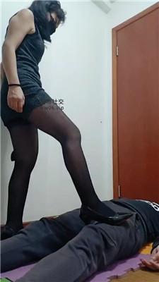 思纯黑丝踩踏/鞭打/内裤当口罩 JS241129-46