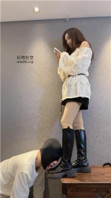 狗哥居高临下舔脏长靴/原味白袜 bf47607