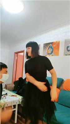 大庆S高跟黑丝踩虐脚下奴完整版JS241129-39