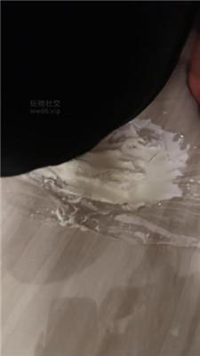 Qi7黑丝脚诱惑喂酸奶 bf47585