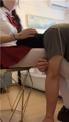 丝雯JK小姐姐-白丝皮鞋踩/腿绞窒息/骑马踢踹 bf47602