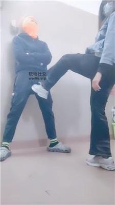 【爱秀套图】【奇了怪了】sp鞭打/重度踢裆JS241130-5