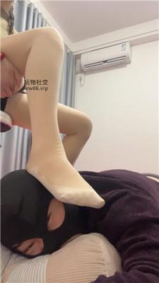 姗姗高跟肉丝美腿踩虐/散鞭虐打/揪耳朵 JS241206-10