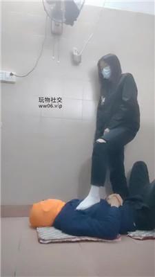 奇了怪了健身后原味白袜踩脚奴 JS241206-7