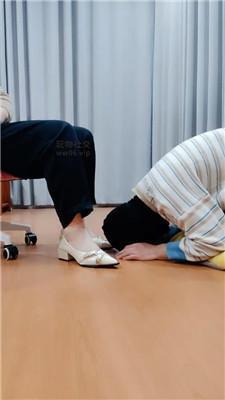 【爱秀套图】【拽拽】踩踏耳光/品尝高跟肉丝jioJS241206-4