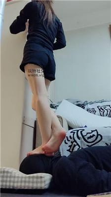 安安sama紫色丝袜超诱惑/全体重踩踏 bf47828