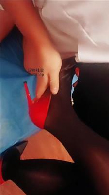 乂乂转胯狗爬/跪舔黑丝高跟/sp坐脸窒息 JS241205-40