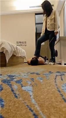 上头姐妹体校女神暴力踢踹虐打老师 JS241205-33