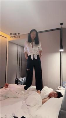 栀子女王吃袜子/棉袜踩踏/坐脸窒息 bf47832