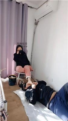 上海汤圆裸足踩虐/衣叉抽打 JS241130-2