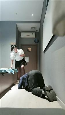 【爱秀套图】【西北傻子】开发足疗店技师-踩踏跪拜耳光/皮带抽/口水浓痰JS241204-33