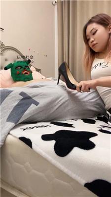 Qi7纹身小妹连环踢裆 JS241204-39