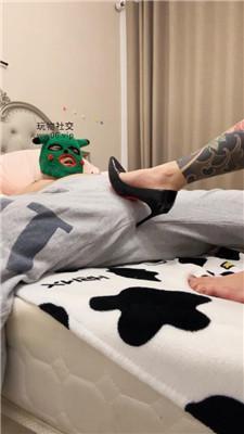 Qi7纹身小妹连环踢裆 JS241204-39