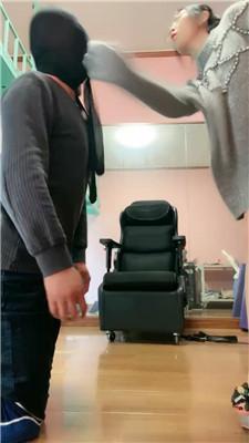 总攻大人毛拖鞋踩踏/嘴叼鞋/舔脏鞋底/鞭打 bf47787