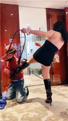 苏晚重度鞭打/长靴运动鞋暴力踢踹 bf47792