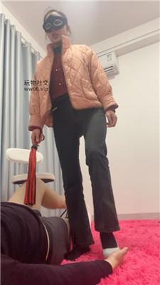 姗姗高跟鞋踩踏/散鞭抽打 JS241205-18