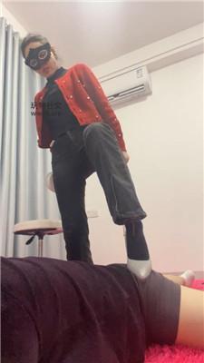 姗姗高跟鞋踩踏/散鞭抽打 JS241205-18