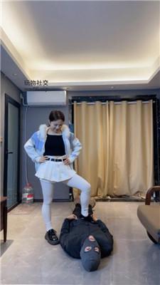 【爱秀套图】【猴歌】皮鞋白袜跳踩/坐脸窒息bf47799