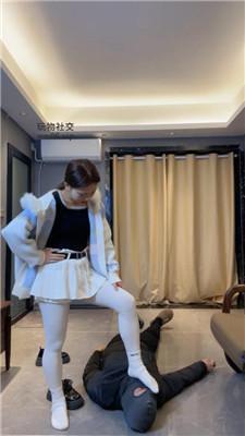 猴歌皮鞋白袜跳踩/坐脸窒息 bf47799