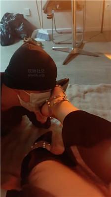 苏妲己铆钉高跟玉足狂舔 JS241203-25