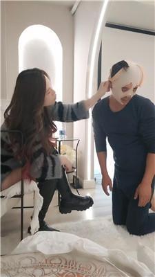 嘉昕体罚老狗-舔脏鞋底/抽耳光/嘴叼袜/喝洗脚水 JS241203-19