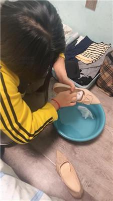 白兔藤条威胁/抽耳光/磕头求虐/伺候刷鞋 JS241203-23