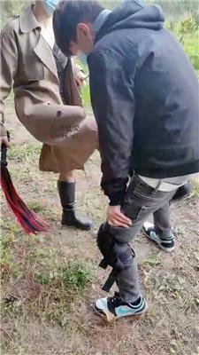 红颜户外-脏长靴S-逮住跟踪狂虐废 bf47757