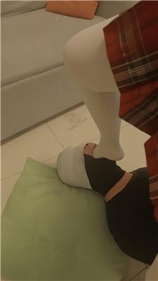 陶拉大人捆绑白丝脚踩虐窒息 JS241212-3