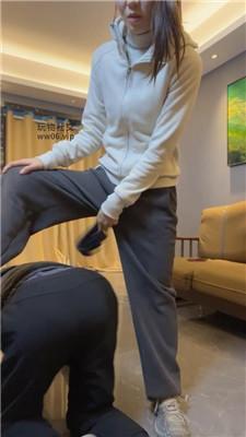 伊未老爹鞋白袜踢裆踩踏/白袜脚捂脸 bf48105