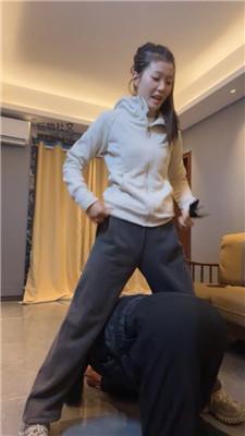 伊未老爹鞋白袜踢裆踩踏/白袜脚捂脸 bf48105