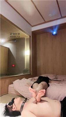 松紫大大温泉酒店施水刑-踩踏胯下辱-窒息滴蜡 bf48079