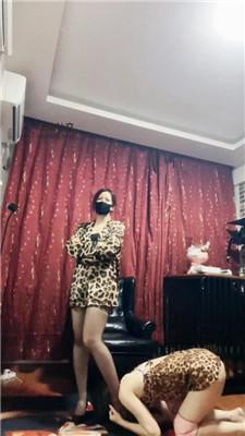 冷颜母畜-刑架捆绑虐挠痒/趴舔高跟黑丝/物化脚垫 JS241211-30