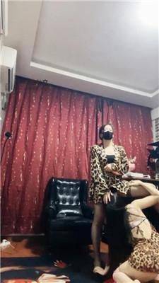 冷颜母畜-刑架捆绑虐挠痒/趴舔高跟黑丝/物化脚垫 JS241211-30