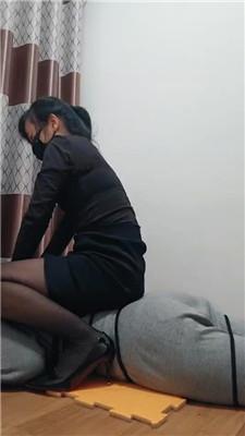 思纯不听话就绑起来踩虐 bf48097