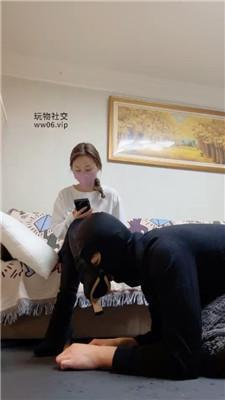 安安sama坐脸窒息/换多双鞋踩踏/吮吸玉足 bf48087