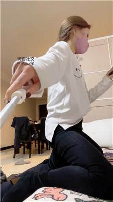 安安sama坐脸窒息/换多双鞋踩踏/吮吸玉足 bf48087