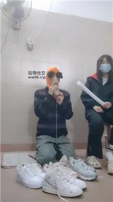 奇了怪了物化人体擦鞋器 JS241211-12