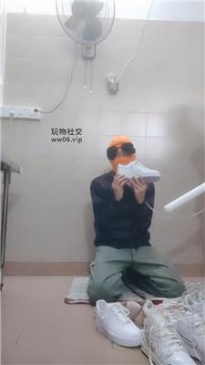 奇了怪了物化人体擦鞋器 JS241211-12