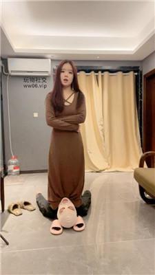 猴歌运动鞋黑棉袜踩踏/捂脸窒息/连环耳光 bf48062