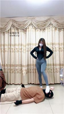 甜心教主白袜脚踩踏/腿绞坐脸窒息 bf48052