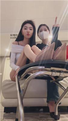 凉子双主马桶视角    241211-2