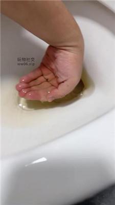 Qi7绿帽老公居然喜欢舔马桶 JS241210-45