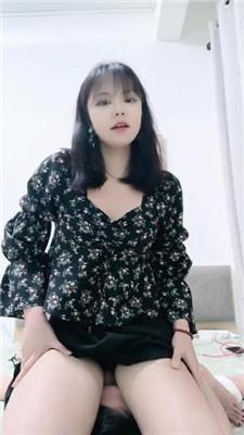 【爱秀套图】【栀子女王】玉足蹂躏踩/坐脸窒息bf48011