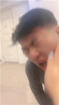 软软sama舔可爱女生的脚丫/赏赐圣水 JS241210-6