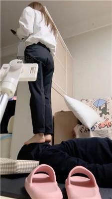 安安sama高跟全体重踩踏/吮吸脚趾 bf48023