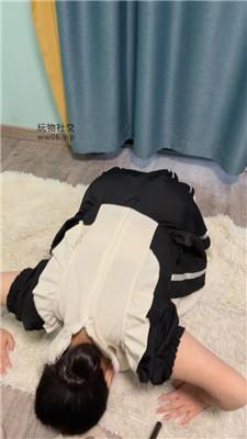 【爱秀套图】【沐沐大大】品尝原味玉足/自己抽耳光JS241210-19