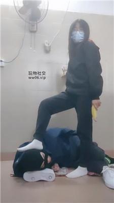 奇了怪了舔脏小白鞋/白袜脚踩 JS241210-17