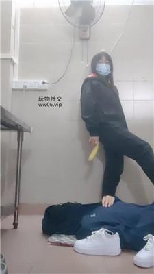 奇了怪了舔脏小白鞋/白袜脚踩 JS241210-17