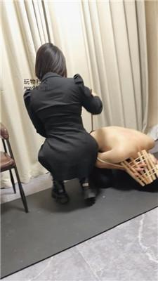 可馨大大夹手指酷刑/高跟+短靴踩踏/踢裆鞭打 JS241209-2